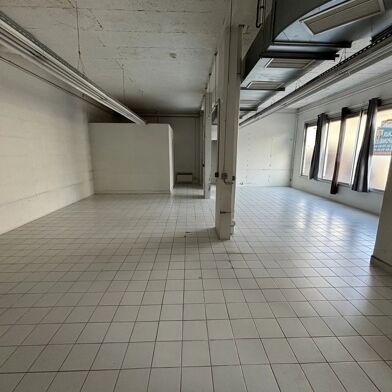 Commerce  109600 €