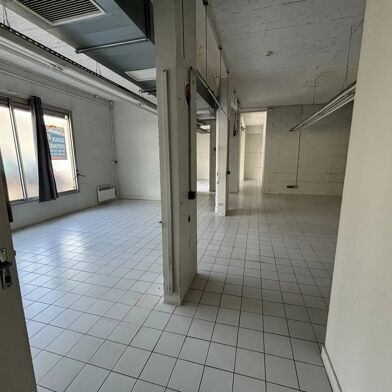 Commerce  109600 €