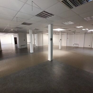 Commerce  471280 €