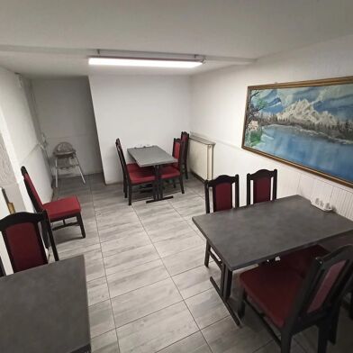 Immeuble  383600 €