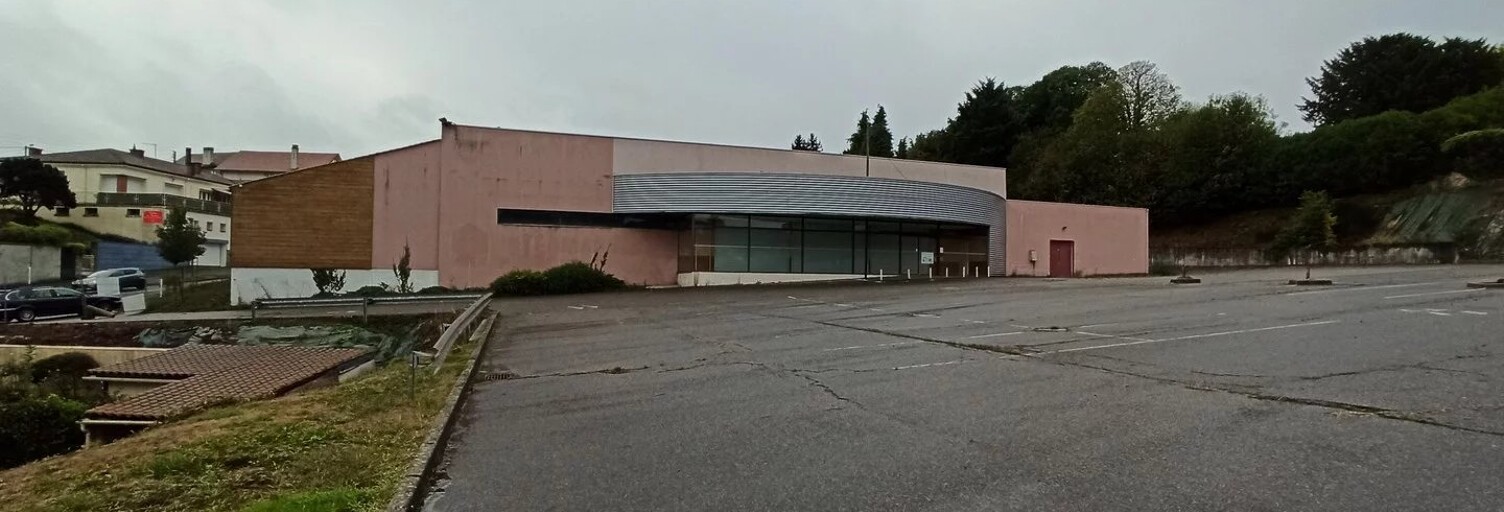 Commerce  1650 m² à vendre à Châlus (87230)