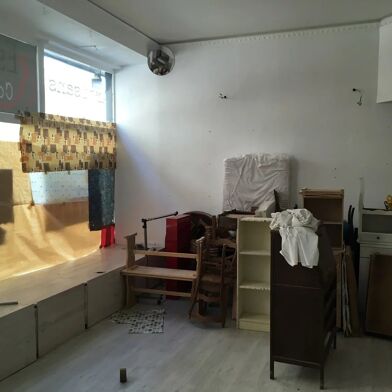 Commerce 3 pièces 147960 €