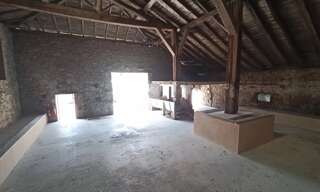 Commerce  390 m² à vendre à Confolens (16500)