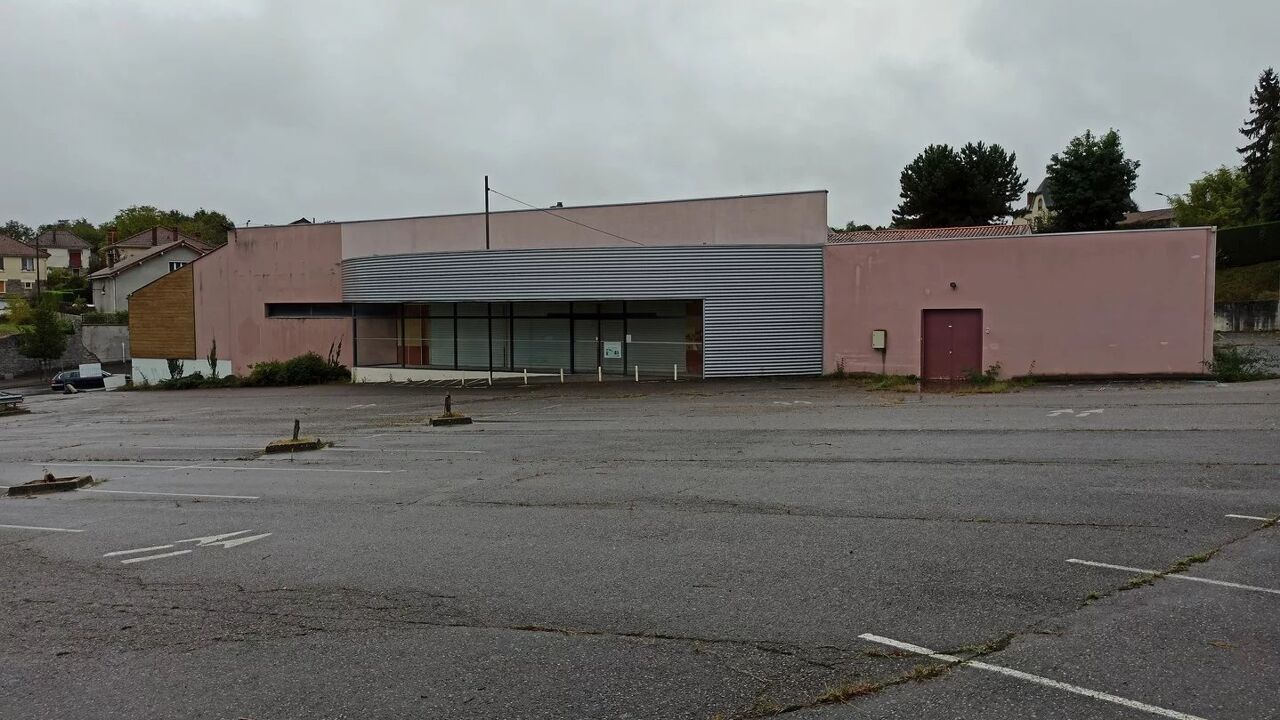 commerce  pièces 1650 m2 à vendre à Châlus (87230)