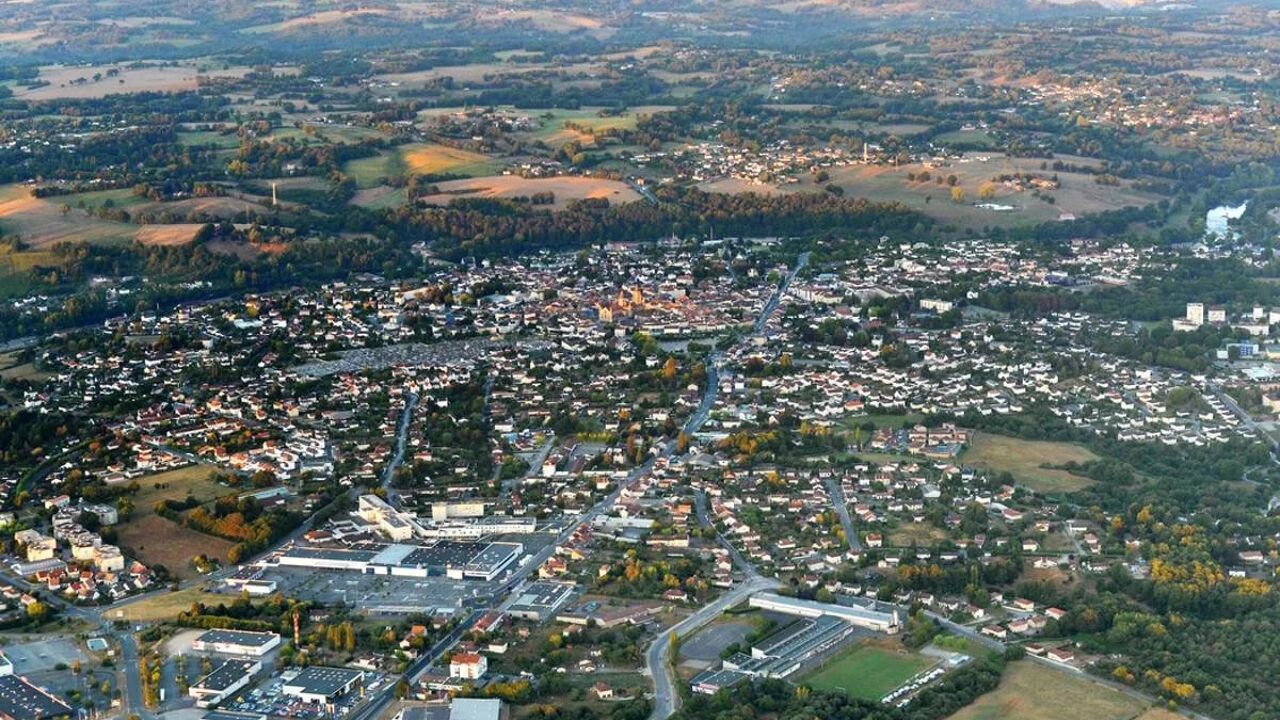 commerce  pièces 70 m2 à louer à Saint-Junien (87200)