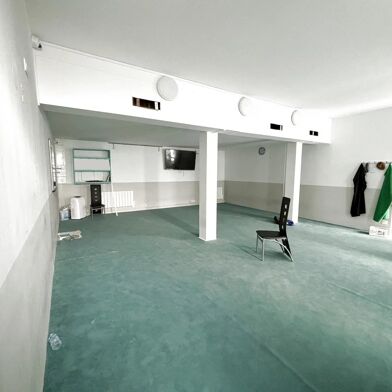 Commerce 3 pièces 1000 €