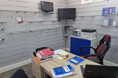 Bureau 3 pièces 60280 €