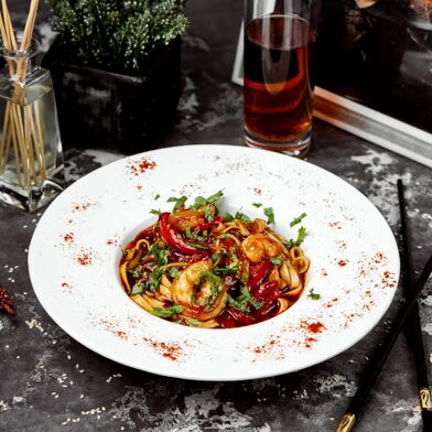 Commerce 10 pièces 164400 €