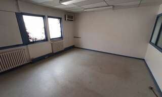 Bureau  301 m² à louer à Feytiat (87220)