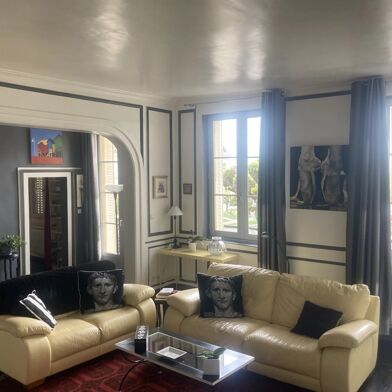 Appartement 13 pièces 399000 €