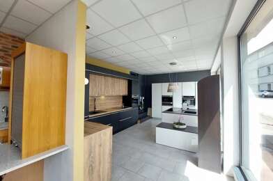 Commerce  164400 €