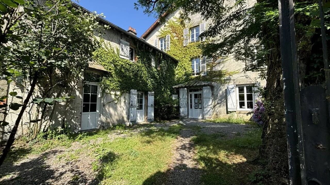 maison 8 pièces 235 m2 à vendre à Bourganeuf (23400)