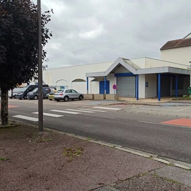 Commerce  427440 €