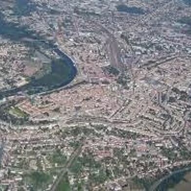 Commerce  1450400 €