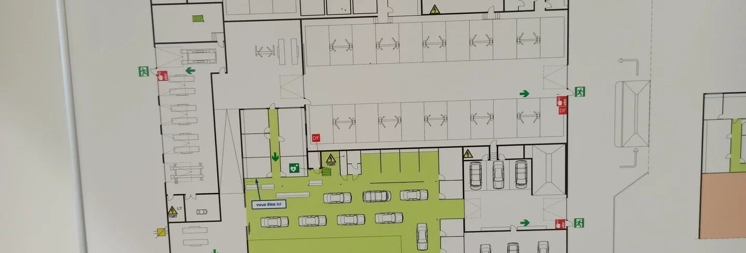 Commerce  4390 m² à louer à Limoges (87000)