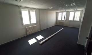 Commerce  102 m² à louer à Limoges (87000)