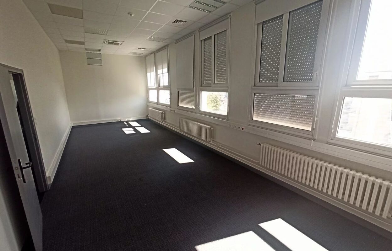 bureau  pièces 102 m2 à vendre à Limoges (87000)