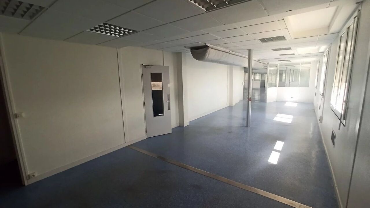 bureau  pièces 620 m2 à vendre à Limoges (87000)