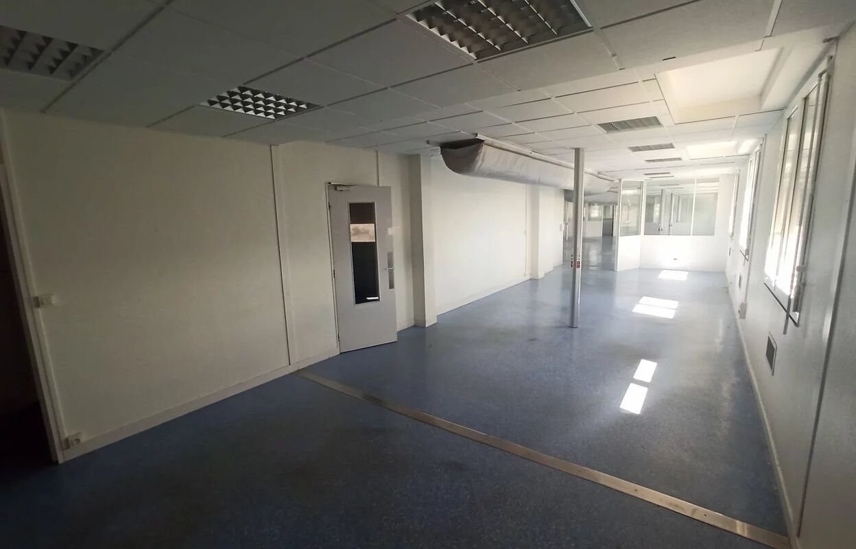 bureau  pièces 620 m2 à vendre à Limoges (87000)