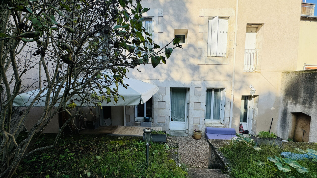 maison 6 pièces 147 m2 à vendre à Poitiers (86000)