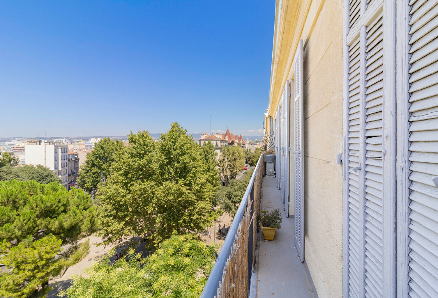 Appartement Marseille 3 pièce(s) 73 m2 — photo 1