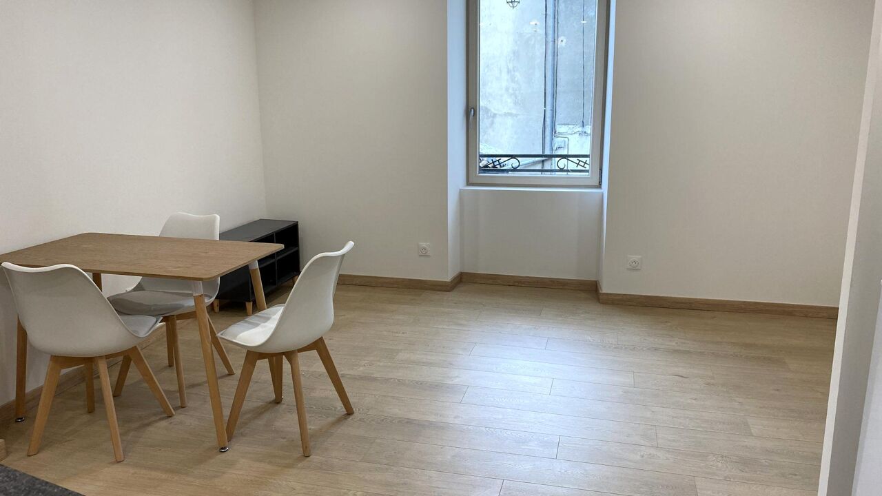 appartement 2 pièces 33 m2 à louer à Lachapelle-sous-Aubenas (07200)