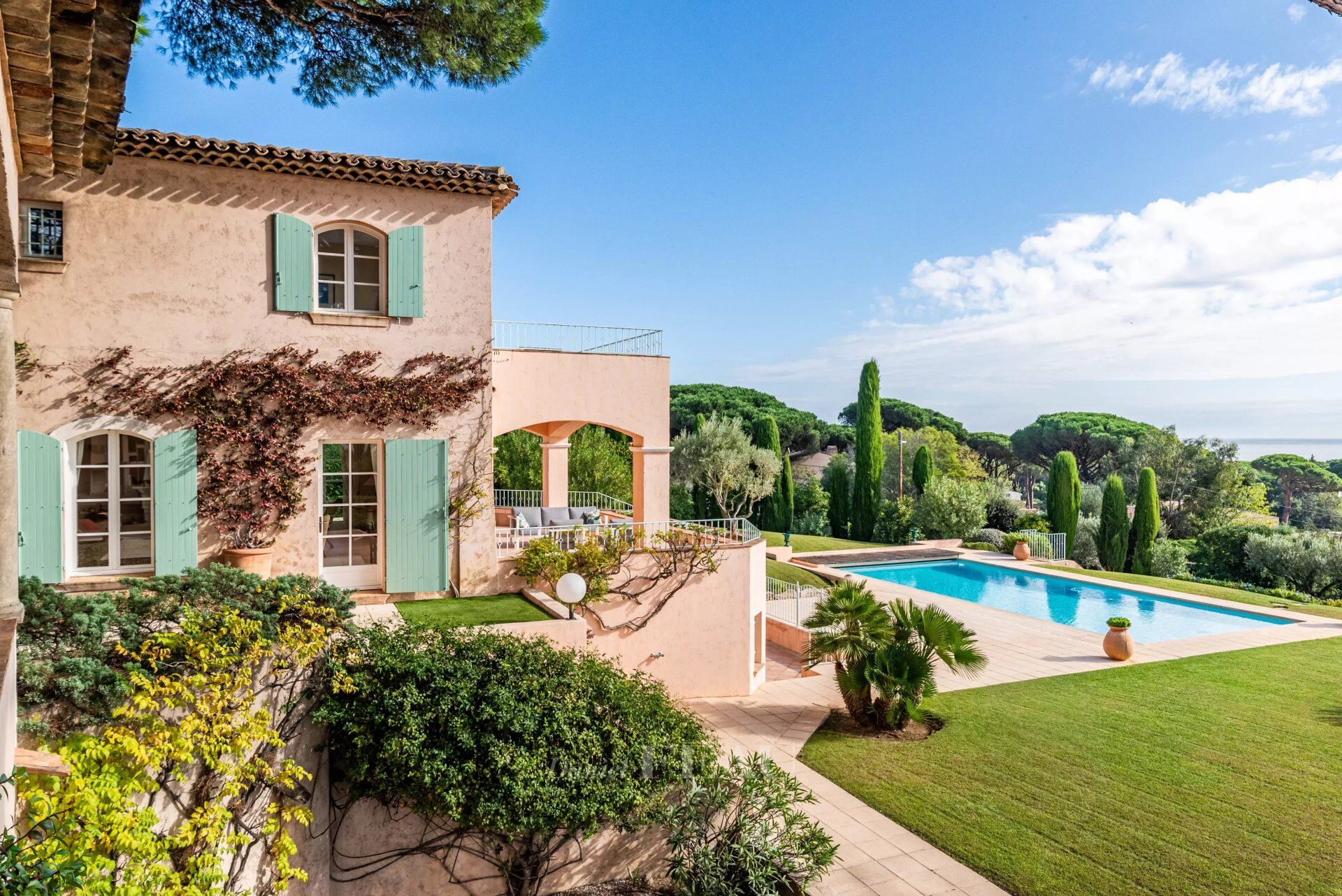 Villa / Maison 7 pièces  à vendre Grimaud 83310