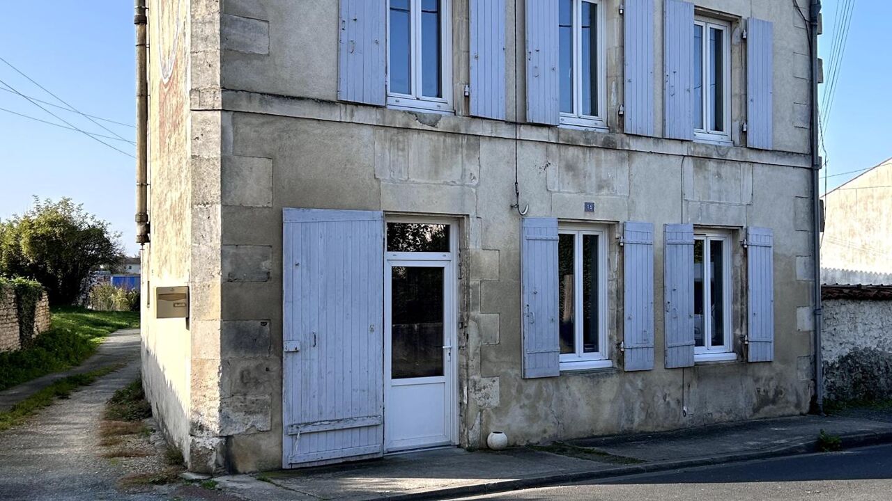 maison 4 pièces 100 m2 à vendre à Saint-Jean-d'Angély (17400)