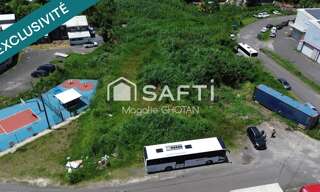 Terrain  1000 m² à vendre à Gourbeyre (97113)