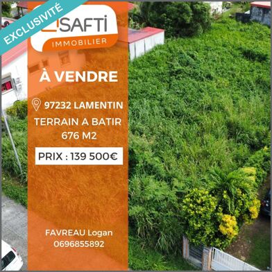 Terrain 676 m²