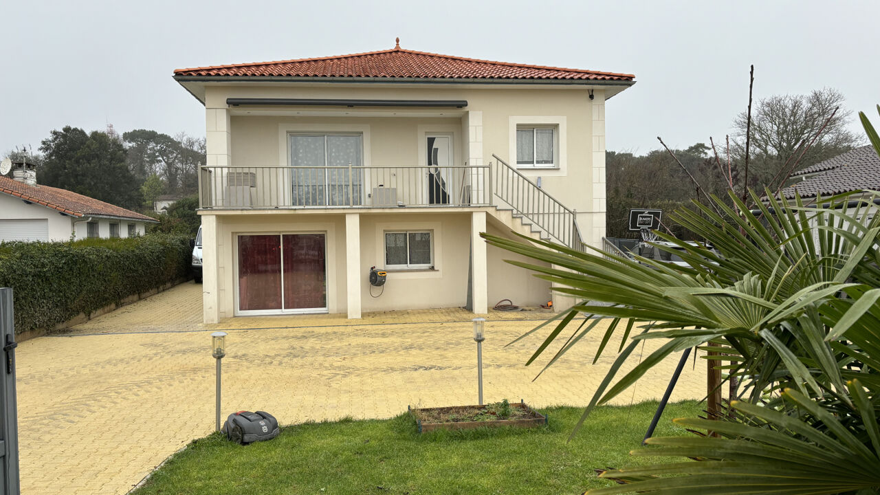 maison 8 pièces 170 m2 à vendre à Meschers-sur-Gironde (17132)