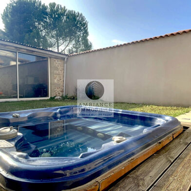 Maison 6 pièces 245000 €