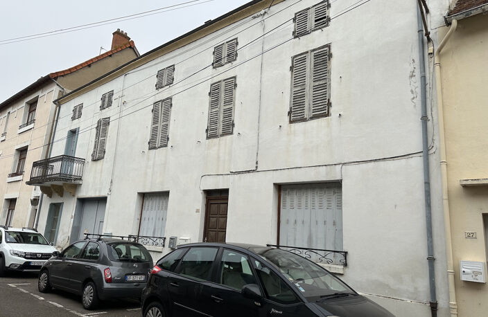 Maison de 240 m2 habitables, proche commerces et centre vill — photo 3