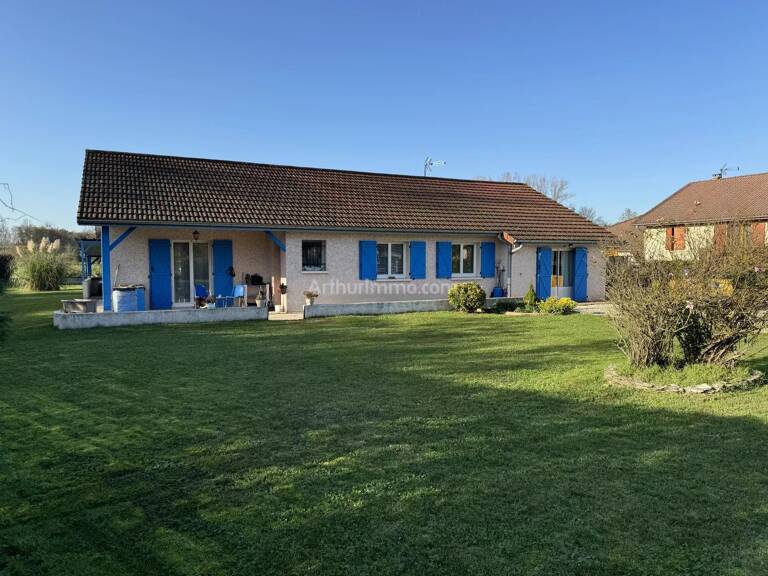Maison de plain-pied avec terrain — photo 1