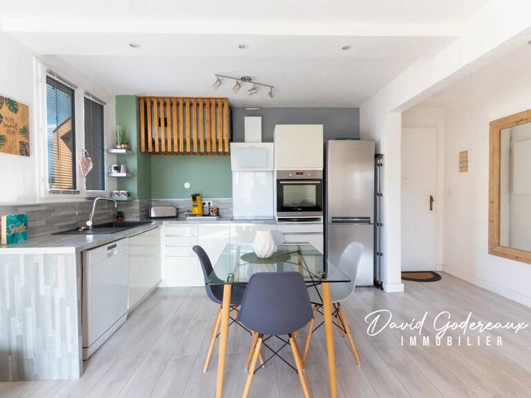 EXCLUSIVITÉ - Appartement T3 - Centre-ville de Puget-sur-Argens — photo 1