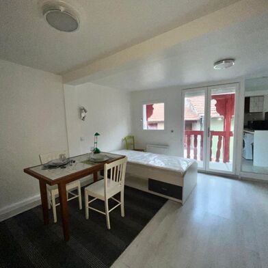 Appartement 1 pièces 390 €