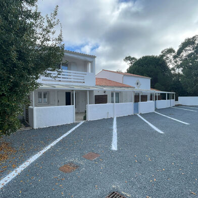 Appartement 3 pièces 226600 €