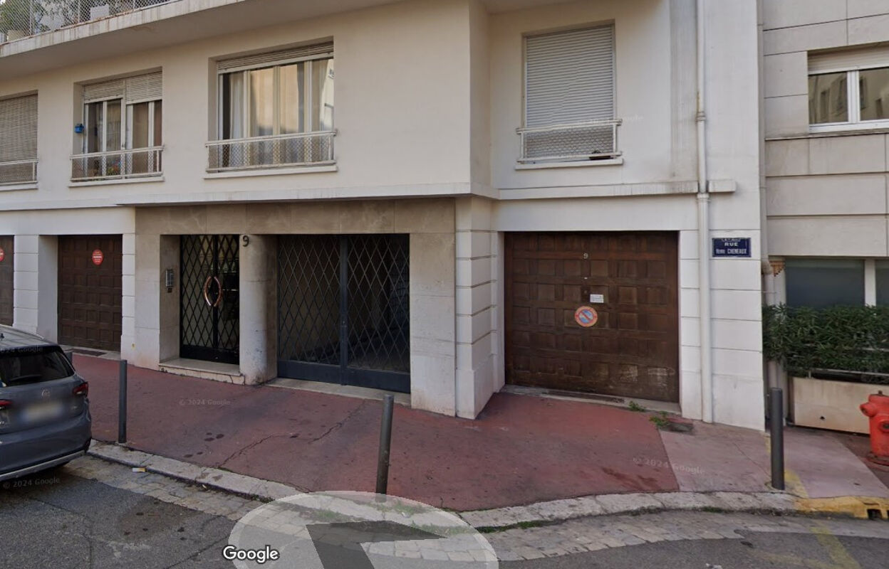 garage  pièces 15 m2 à louer à Marseille 8 (13008)