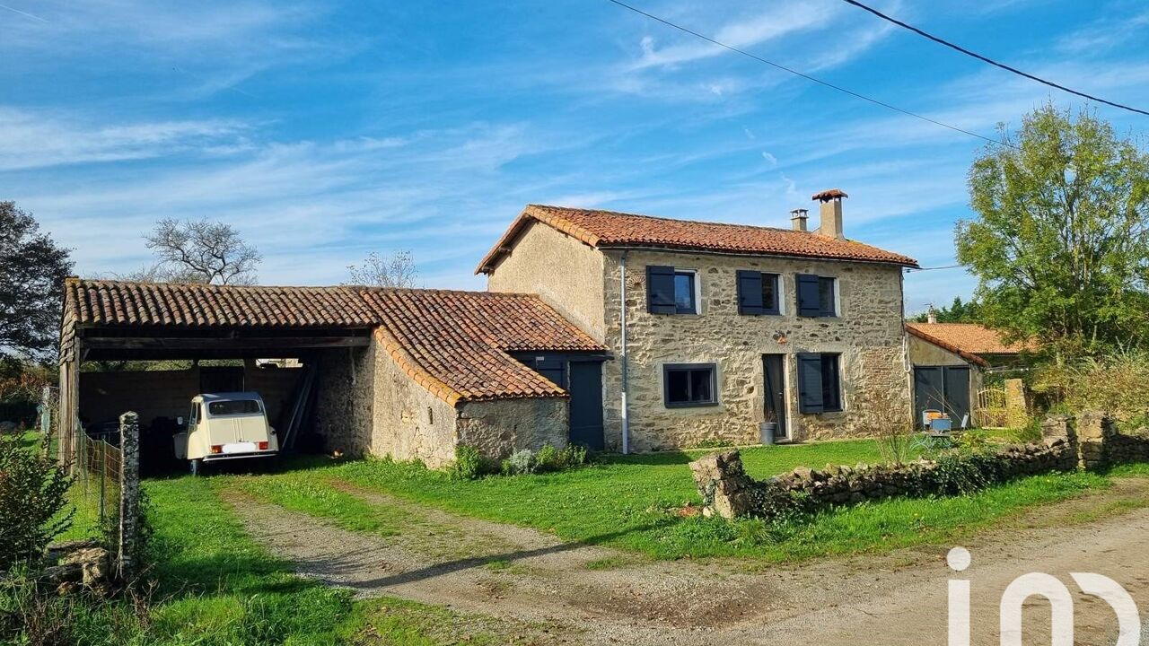 maison 5 pièces 139 m2 à vendre à La Chapelle-Bertrand (79200)