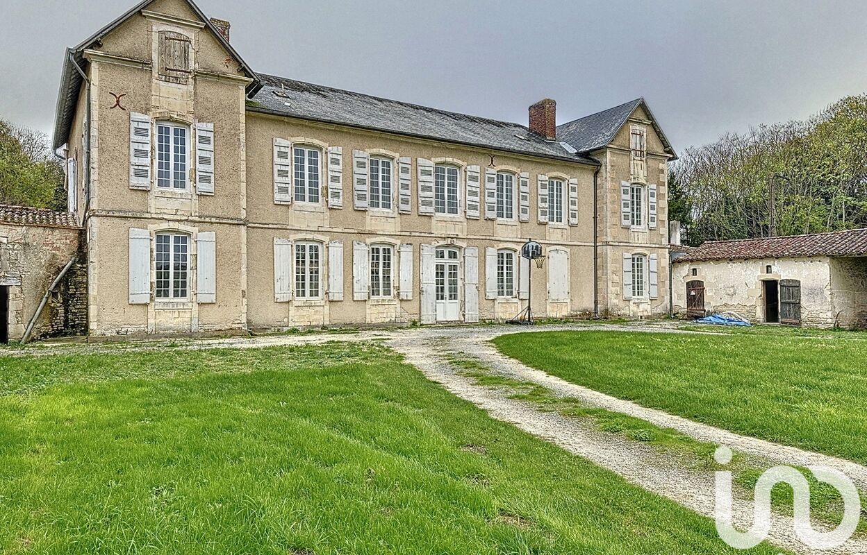 maison 14 pièces 540 m2 à vendre à Mauzé-sur-le-Mignon (79210)