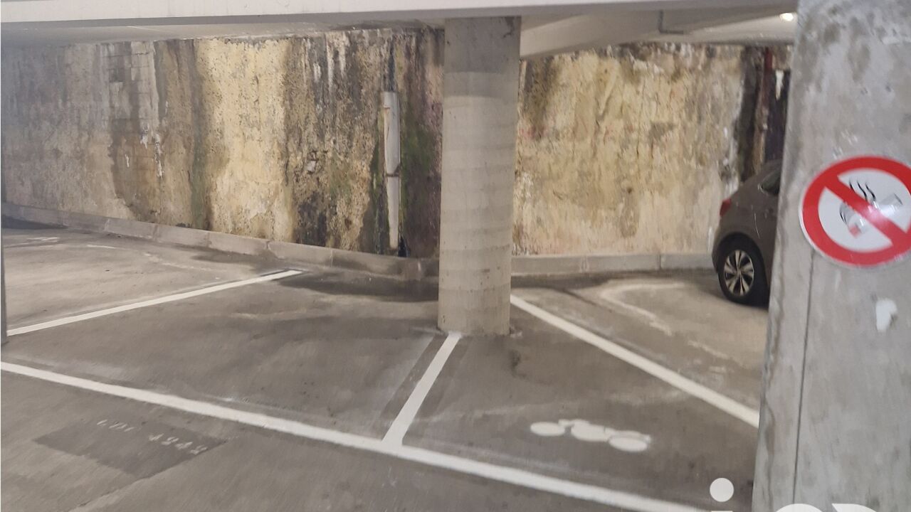 garage  pièces 9 m2 à vendre à Toulouse (31000)