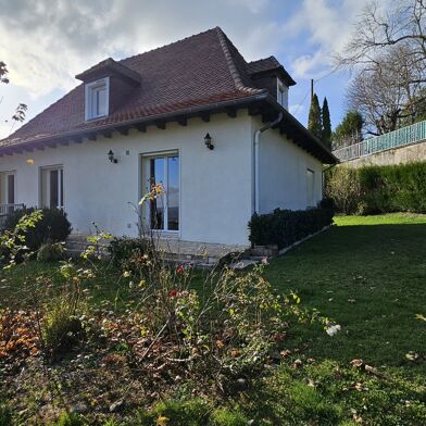 Maison 5 pièces 140 m²