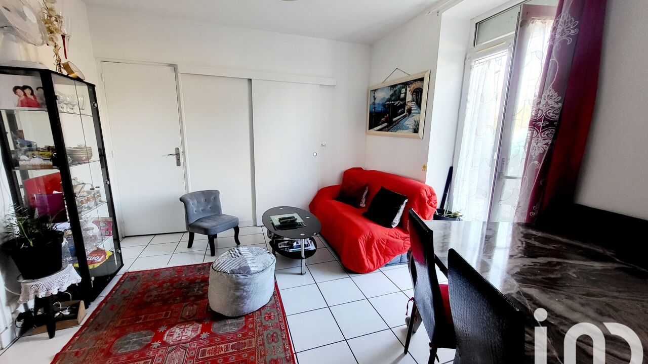 appartement 3 pièces 55 m2 à vendre à Corbeil-Essonnes (91100)