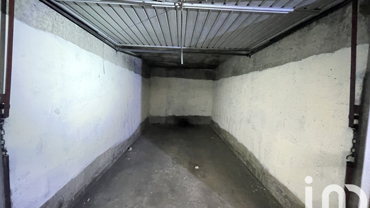 garage  pièces 13 m2 à vendre à Saint-Étienne (42000)