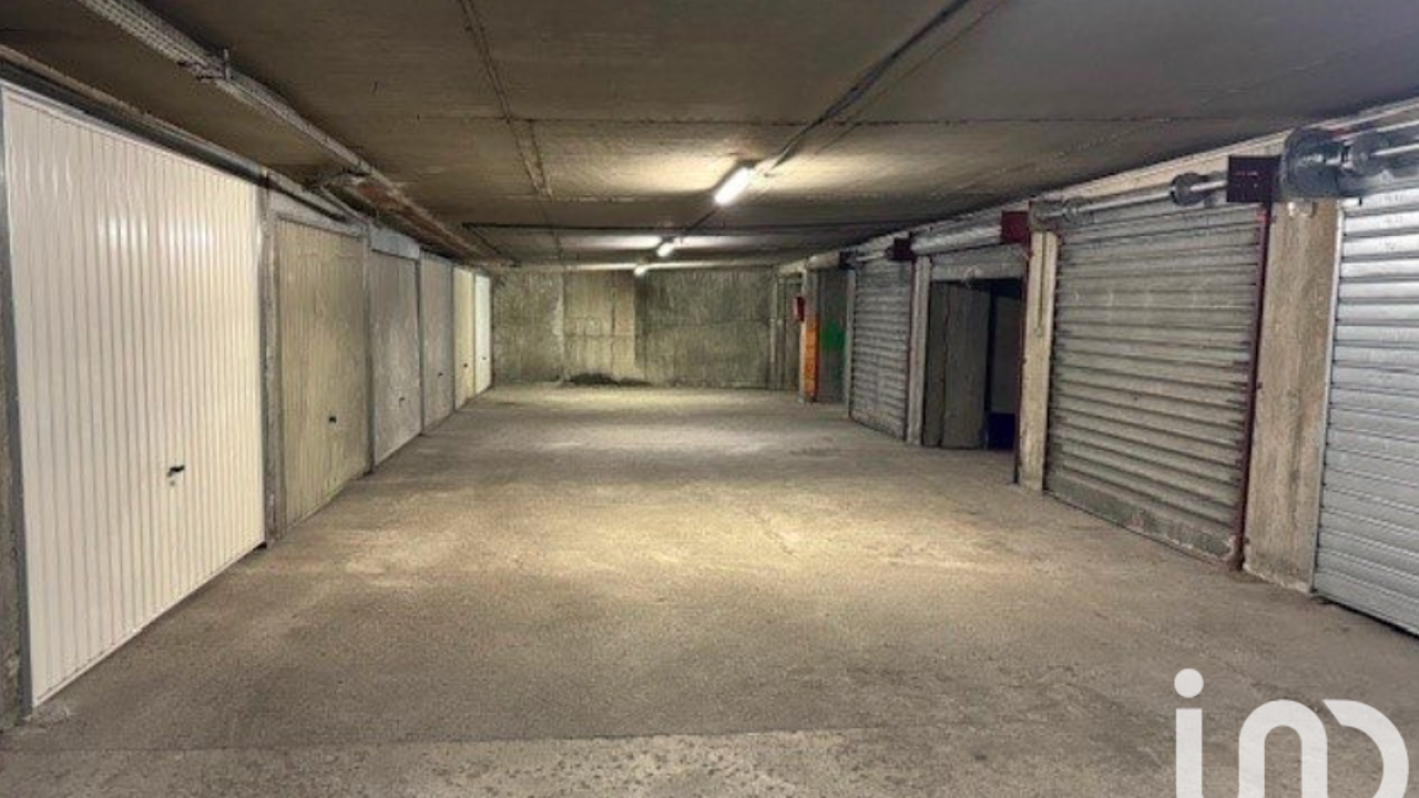 garage  pièces 13 m2 à vendre à Saint-Étienne (42000)