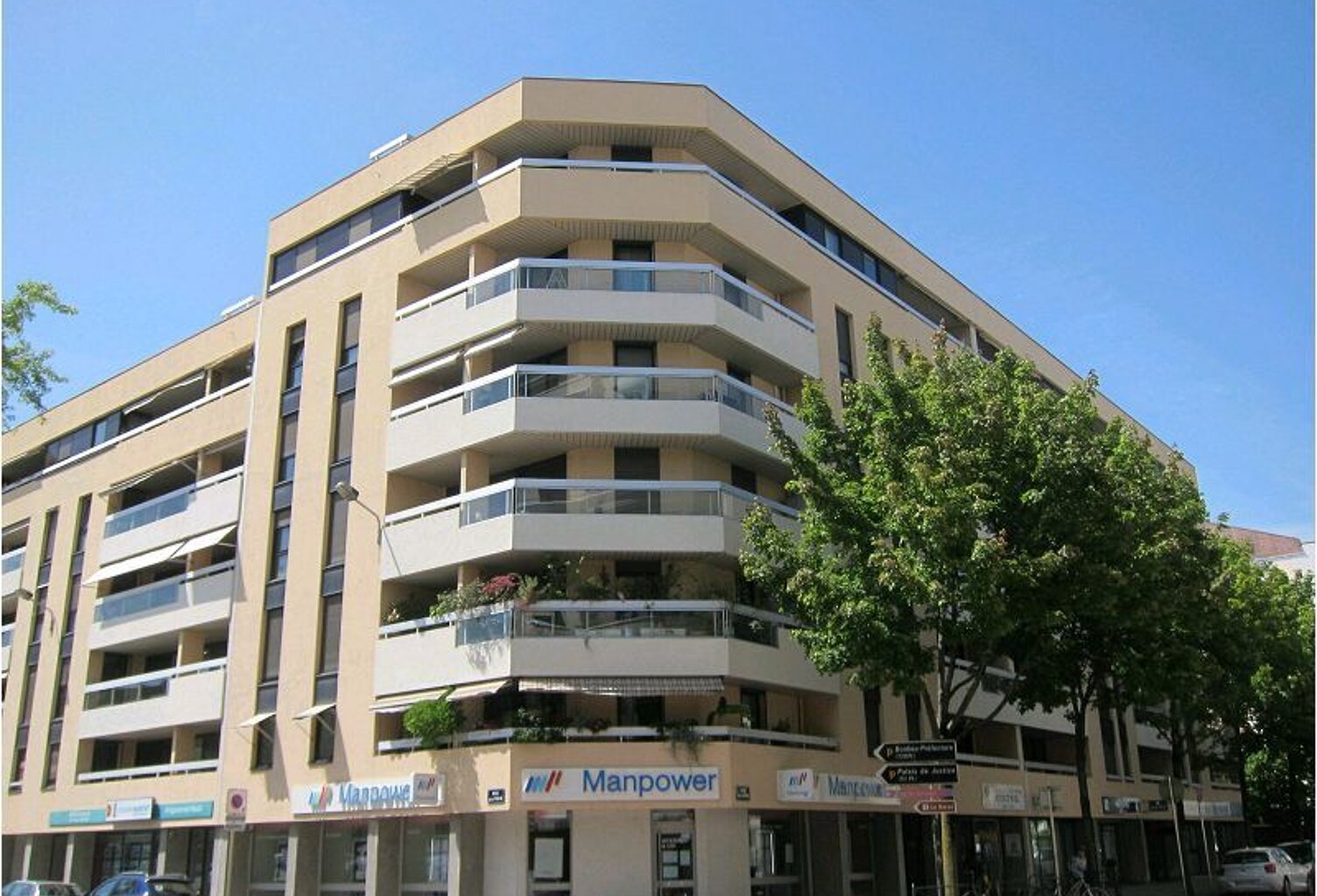 T2 — photo 1