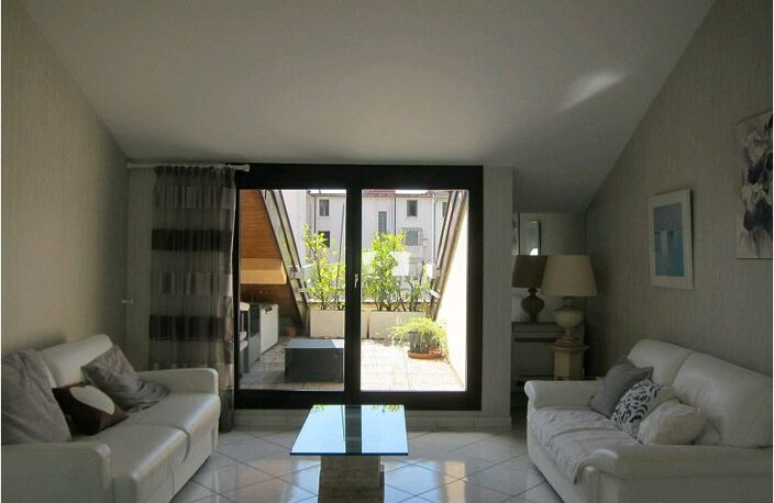 T2 — photo 2