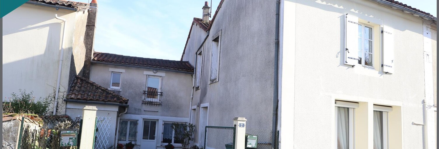 Maison 9 Pièces 182 m² à vendre à Sauzé-entre-Bois (79190)