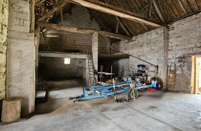 MAISON avec GRANGES à 30 min de MONTEREAU — photo 4