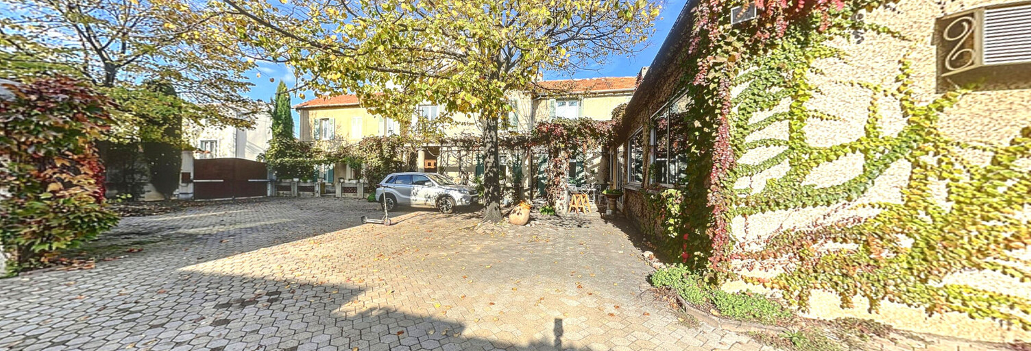 Maison 10 Pièces 300 m² à vendre à Avignon (84000)